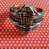 Vente en gros d'Usine Bague de Cercueil Gothique Vintage en Argent avec Griffe de Vampire Fantôme Bague d'Halloween Diable Ouverte pour Homme