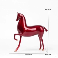 Sculpture de cheval en résine créative chinoise moderne et simple, faite à la main, écologique, décorations haut de gamme pour la chambre à coucher, le salon, le couloir