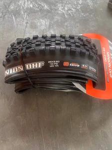 Pneus <span class=keywords><strong>VTT</strong></span> <span class=keywords><strong>Tubeless</strong></span> MAXXIS MINION DHF pour Descente, Caoutchouc 26x2.3/2.35/2.5 et 29x2.5/2.6 - Product Image 4