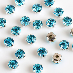 Perles en strass Chaton plaqué or 2025 cousues sur des strass à pointe arrière avec broches <span class=keywords><strong>pour</strong></span> la fabrication de bijoux - Product Image 1