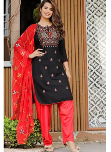 Conjunto Kurti Rojo Patiala Fulkari con Dupatta, Ropa Étnica Bordada en Rayón, Mangas Tres Cuartos, Cuello Redondo, Estampado, Atuendo Tradicional - Product Image 6