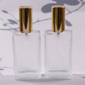 Özel Kare Markalı 100ml Parfüm <span class=keywords><strong>Atomizer</strong></span> Dolum Şişesi Vidalı Ağızlı İnce Sis Parfüm Şişesi Yeni Tasarım <span class=keywords><strong>2026</strong></span> - Product Image 1