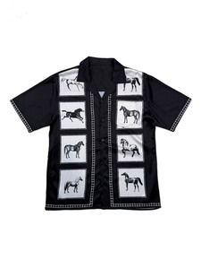 <span class=keywords><strong>เสื้อ</strong></span>เชิ้ตคิวบาคอปกสไตล์ยุโรปเรียบหรู แขนสั้นสำหรับผู้ชาย แฟชั่นฤดูใบไม้ผลิและฤดูร้อน <span class=keywords><strong>แบรนด์</strong></span>ดัง ปีม้า ผ้าซาติน - Product Image 3