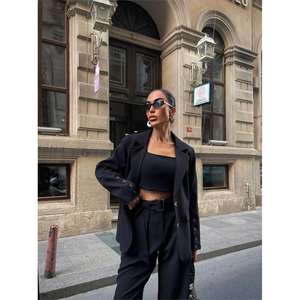 Conjunto de Chaqueta y Pantalones Negros para Mujer, con Mangas de 4 Botones, Traje Elegante - Product Image 3