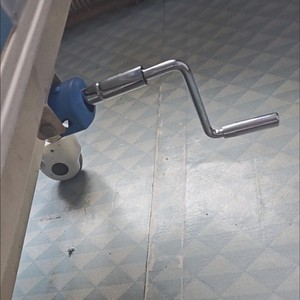 Manivela manual de acero inoxidable con varilla de tornillo para ajuste de cama hospitalaria - Product Image 4