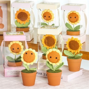 Lámpara de noche de girasol de ganchillo hecha a mano, decoración de maceta con simulación de tulipán, regalo festivo, producto terminado. - Product Image 2