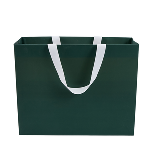 Özel baskılı lüks kağıt alışveriş çantası yüksek kaliteli çevre dostu giyim için saplı çanta logonuzla mükemmel - Product Image 6