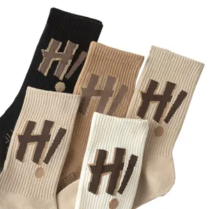 Custom Logo High Quality Low Moq 100% Cotton Fashion Crew Socks Logo Custom Logo Sport Socks Custom Socks Men