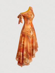 ชุดเดรสแฟชั่นสำหรับผู้หญิง ดีไซน์หรูหรา ไหล่เฉียง ผ้าตาข่ายพิมพ์ลาย เหมาะสำหรับใส่ไปเที่ยวพักผ่อน - Product Image 5