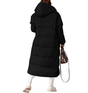 Abrigo Acolchado Impermeable y Transpirable de Invierno para Mujer, Diseño de Moda, con Bordado y Detalles Tejidos - Product Image 4