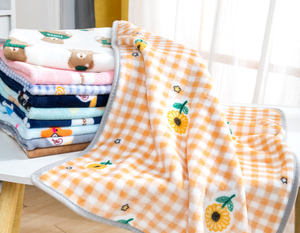 بطانية من الفلانيل مطوية أو ملفوفة دواسات للحيوانات الأليفة قابلة للغسل قابلة لإعادة الشفط سجاجيد للكلاب فراش للقطط والجرو بطانية من الصوف - Product Image 5