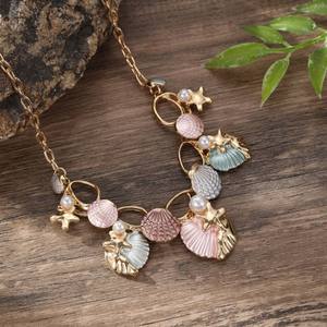 สร้อยคอรูปปลาดาวหลากสีสันสำหรับผู้หญิงสำหรับวันพักผ่อนริมชายหาด สร้อยคอแฟชั่นหรูหราสไตล์วินเทจประดับเปลือกหอยเคลือบสี - Product Image 2
