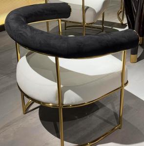 Juego de comedor de lujo de gama alta italiano, mesa de madera ensamblada y seis sillas, muebles modelo extensible - Product Image 4