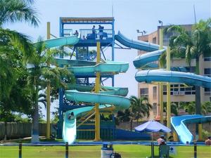 Outdoor Water Park Entertainment Equipment Fiberglass Slides <strong>Tube</strong> for Swimming Pool - Product Image 5