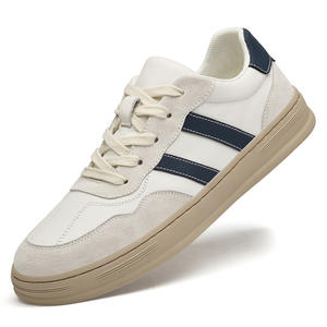 รองเท้าหนังแท้ผู้ชายแฟชั่นใหม่สำหรับฤดูใบไม้ร่วง ระบายอากาศได้ดี พื้นยางลายทางสีขาว เหมาะสำหรับใส่ลำลองกลางแจ้ง - Product Image 1