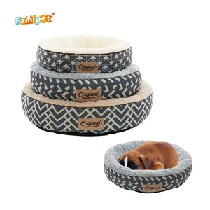 Famipet Manufacturer Custom New Design Luxury Comfortable Soft Plush Washable Puppy Bed Round Donut Calming Pet Cat Dog Bed