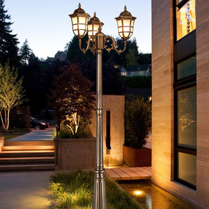 Lampadaire de jardin extérieur en laiton à LED blanc chaud avec abat-jour en verre IP65 AC 220V 2700K, détecteur de mouvement, alimentation solaire, intensité variable, garantie 10 ans - Product Image 4