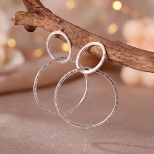 Pendientes Colgantes de Doble Aro Entrelazado Estilo Art Nouveau, Hechos a Mano, de Alta Calidad, Hermosos, Plateados, Finos, Modelo 2025 - Product Image 3