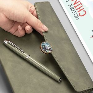 Set de Regalo de Cuaderno y Agenda de Cuero PU con Cierre Magnético A5 para Oficina y Negocios, Ideal para Regalos Promocionales Personalizados - Product Image 4