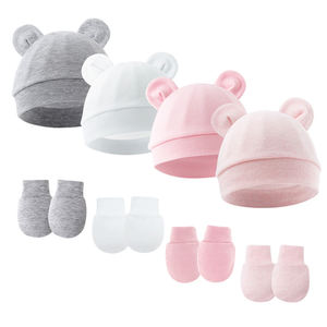 Vente en gros Ensemble bonnet et moufles pour bébés Ensemble gants multicolores avec oreilles d'ours et bonnet anti-rayures pour nouveau-nés - Product Image 1