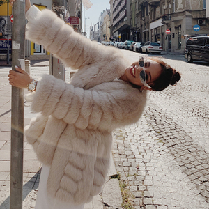 Commercio all'ingrosso delle Donne di <span class=keywords><strong>Cammello</strong></span> Pelliccia di Volpe Cappotto Imbottito Alla Moda Reale Fox <span class=keywords><strong>Cappotti</strong></span> <span class=keywords><strong>Donna</strong></span> Gery Cappotto di Pelliccia di Volpe - Product Image 2