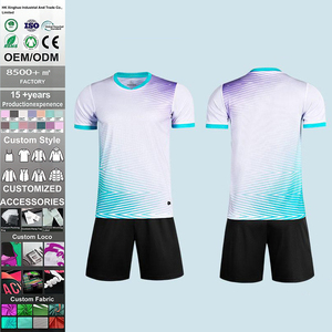 Maillot de football respirant imprimé de haute qualité à prix d'usine, manches courtes d'été, uniforme de football 100 % polyester pour hommes - Product Image 1