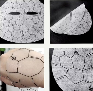 แผ่นมาส์กหน้าแบบกำหนดเองลายรังผึ้งกราฟีนควอนตัมจากพืชธรรมชาติ  นำไฟฟ้าได้  ใช้กับเครื่องเทอร์เมจไมโครเคอร์เรนท์ รุ่น Y303 - Product Image 4