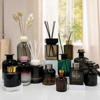 Bouteille vide en verre noir de qualité supérieure pour diffuseur à bâtonnets, huile parfumée, décoration intérieure, emballage couleur personnalisé, usine