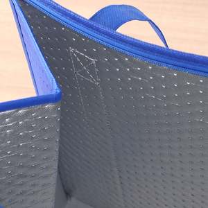 Sac isotherme réutilisable, portable, personnalisé, non tissé, pour le déjeuner, les pique-niques, la plage, le camping, pour les étudiants et le travail - Product Image 4