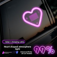 Lampe Solaire LED sans Fil en Forme de Cœur pour Vitre Arrière de Voiture - Lumière Décorative Amusante pour une Ambiance Romantique