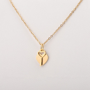สร้อยคอจี้รูปหัวใจพร้อมกุญแจสแตนเลส Hainon สำหรับผู้หญิง รุ่น 574 - Product Image 1