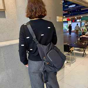 Mochila Convertible Personalizada de Nailon, Bolso Bandolera con Gran Capacidad, Resistente al Agua, Cierre de Cremallera Ecológico, Unisex - Product Image 6