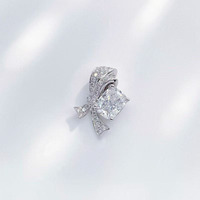 Pt950 Platin Labor-Gezüchteter Diamant-Anhänger Schwebendes Licht Schmetterling Schleife Luxuriöser Kissenförmiger Schliff Damen Feiner Schmuck Zarter Charm