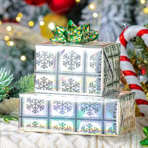 Papel de Regalo Holográfico Plateado con Diseño de Copos de Nieve, Rollo Mini de 17 Pulgadas x 32.8 Pies para Manualidades Navideñas y Empaquetado - Product Image 5