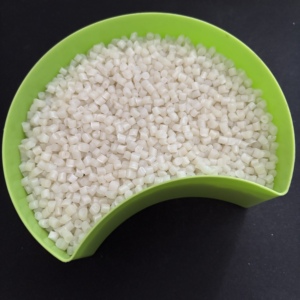 Modèle de LDPE de HDPE vierge de granules de HDPE réutilisés de haute qualité pour le moulage de pièces intérieures d'automobile - Product Image 1