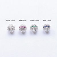 Lot de 20 perles intercalaires sphériques creuses en laiton plaqué or 18 carats de 8 mm avec micro-pavé de zircone cubique colorée pour la fabrication de bijoux DIY