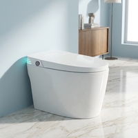 Cuvette de toilette intelligente blanche en céramique électrique avec bidet intégré, allongée, à siphon en S, chasse d'eau à jet intelligent et télécommande