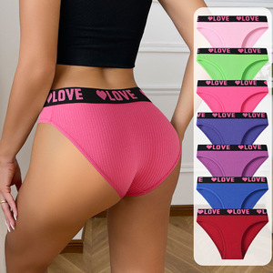 Nouvelles culottes roses tendance transfrontalières - Culottes sexy en coton doux et respirant avec large ceinture à lettres pour femmes - Product Image 1
