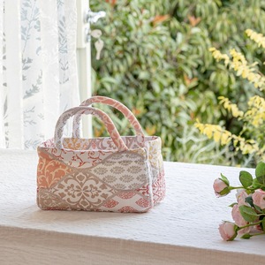 Borse Portaoggetti Boho in Tessuto con Grandi Motivi Floreali, Pieghevoli e Trapuntate, Vendita all'Ingrosso - Product Image 6