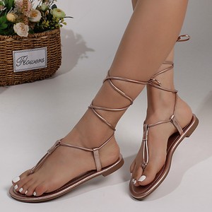 Sandalias romanas de playa con suela blanda y punta plana, sandalias ligeras de verano para mujer, sandalias de moda para la playa con correa en el tobillo, zapatos de mujer. - Product Image 3