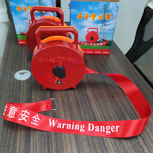 Ruban de signalisation portable 2 en 1 rouge et blanc, en toile, emballé dans une boîte, conforme à la norme OSHA JX-50 - Product Image 1