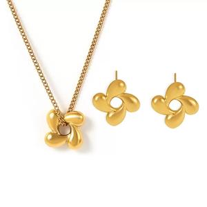 Parure de bijoux pour femme en acier titane électroplaqué, style punk, avec fleur rotative, luxe léger et exquis, couleur or - Product Image 4