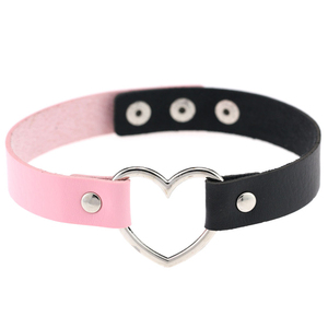 Venta al por mayor Punk señoras gótico cuero Anime gargantilla <span class=keywords><strong>collar</strong></span> corazón Spike remaches hebilla <span class=keywords><strong>Collar</strong></span> collares - Product Image 1