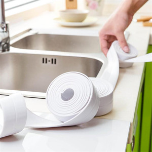 Rollos de cinta a prueba de moho para cocina y baño, tira de sellado de esquinas impermeable de PVC para protección de esquinas de fregadero, encimera, inodoro y pared - Product Image 3