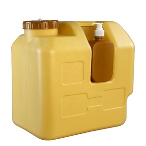 portable 20L plastic jerrycan HDPE 5 gallon water bucket with tap and liquid soap lotion bottle for outdoor car camping