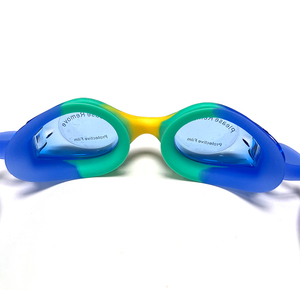 Lunettes de natation en silicone multicolores personnalisées pour enfants Lunettes de natation anti-buée UV pour <span class=keywords><strong>piscine</strong></span> extérieure Lentilles PC Protection des yeux pour enfants - Product Image 3