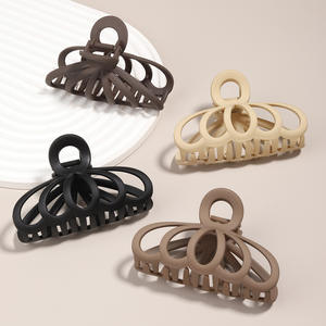 Pinza de Pelo Simple Mate en Forma de Abanico, Pinza de Plástico Hueca Tipo Tiburón para Mujer, Accesorios para el Cabello con Agarre Antideslizante - Product Image 1