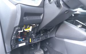 VENTES CHAUDES pour Peugeot <span class=keywords><strong>2008</strong></span> Active 1.2L <span class=keywords><strong>Essence</strong></span> Automatique d'occasion - Product Image 3