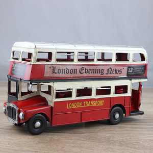 Nouveau modèle <span class=keywords><strong>de</strong></span> bus britannique à deux étages rétro vintage en étain fait main, ornement, accessoire <span class=keywords><strong>de</strong></span> photographie pour <span class=keywords><strong>comptoir</strong></span> <span class=keywords><strong>de</strong></span> bar, cadeau - Product Image 2