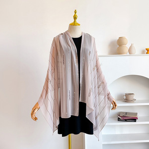 Écharpes et châles traditionnels, écharpe en soie blanche brodée 166*70cm, châle de mode pour femmes - Product Image 3